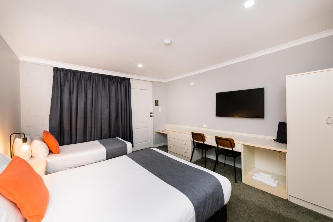 River Motel Queanbeyan Exterior photo